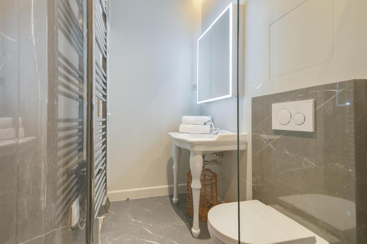 Guestready - Lovely Flat In Central Paris Near Notre-Dame Apartment ภายนอก รูปภาพ